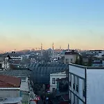 Histavera Hotel *