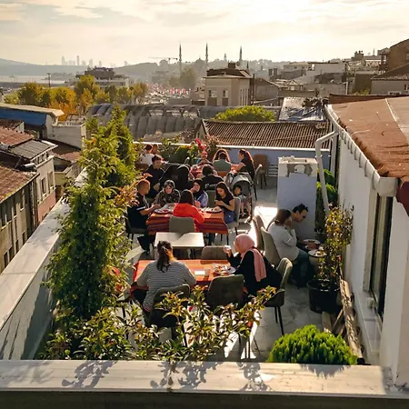 Szálloda By Historia