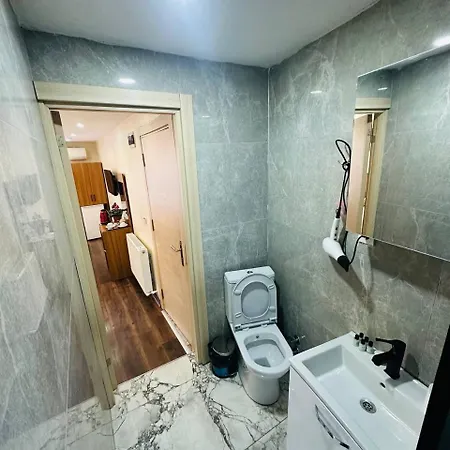By Historia Hotel *