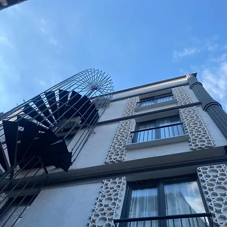 By Historia * イスタンブール